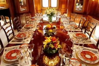 Lady K II Dinning